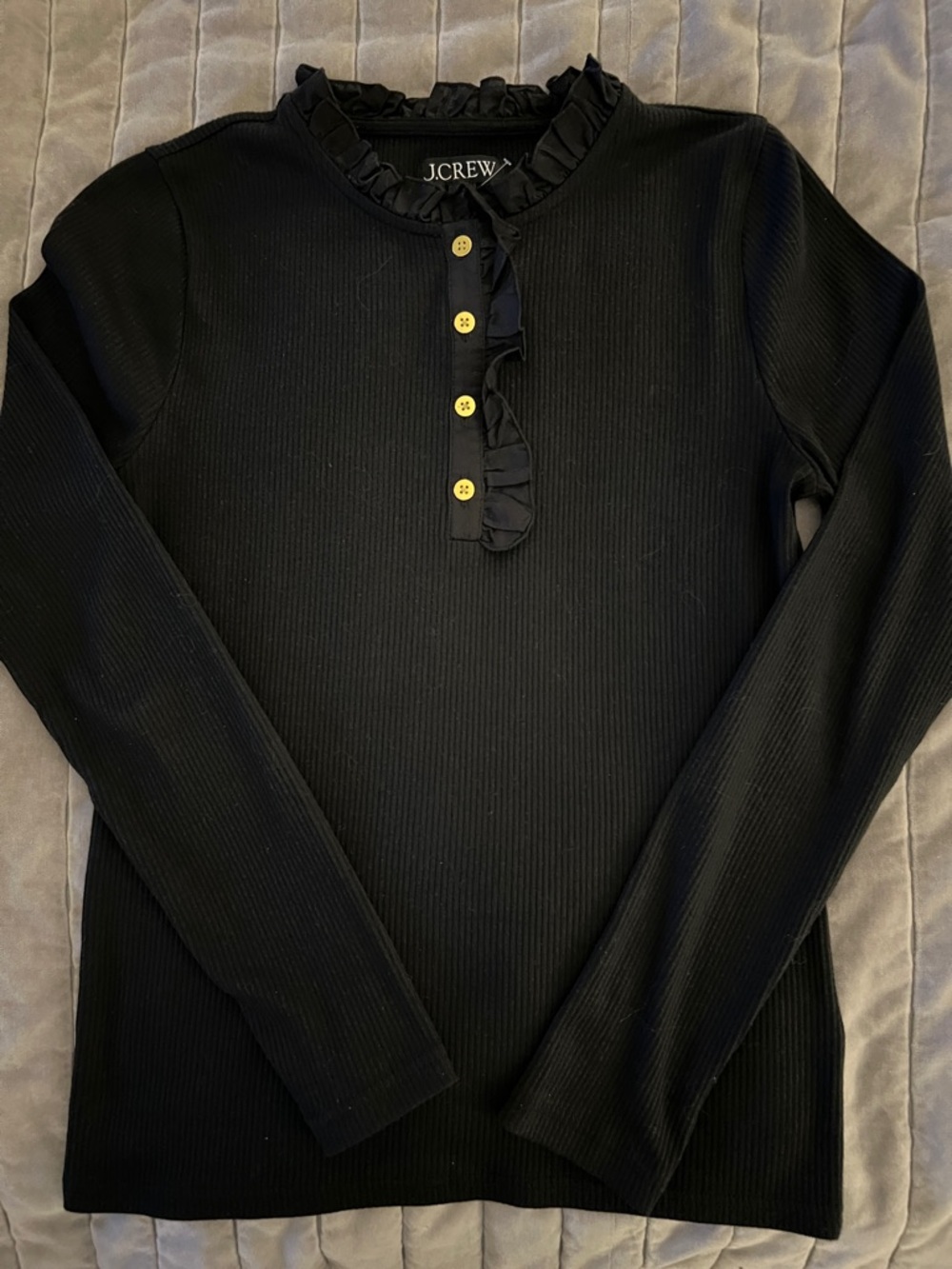 J.Crew Black Ribbed Ruffle Henley Medium Classic Preppy Long Sleeve BP052